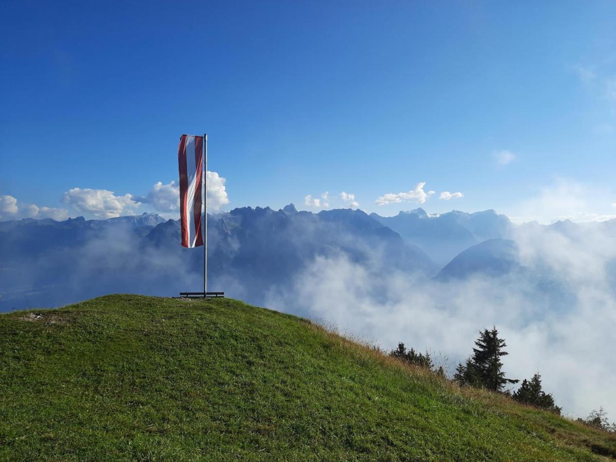 Ferienwohnung Alpblick บลูเดนซ์ ภายนอก รูปภาพ