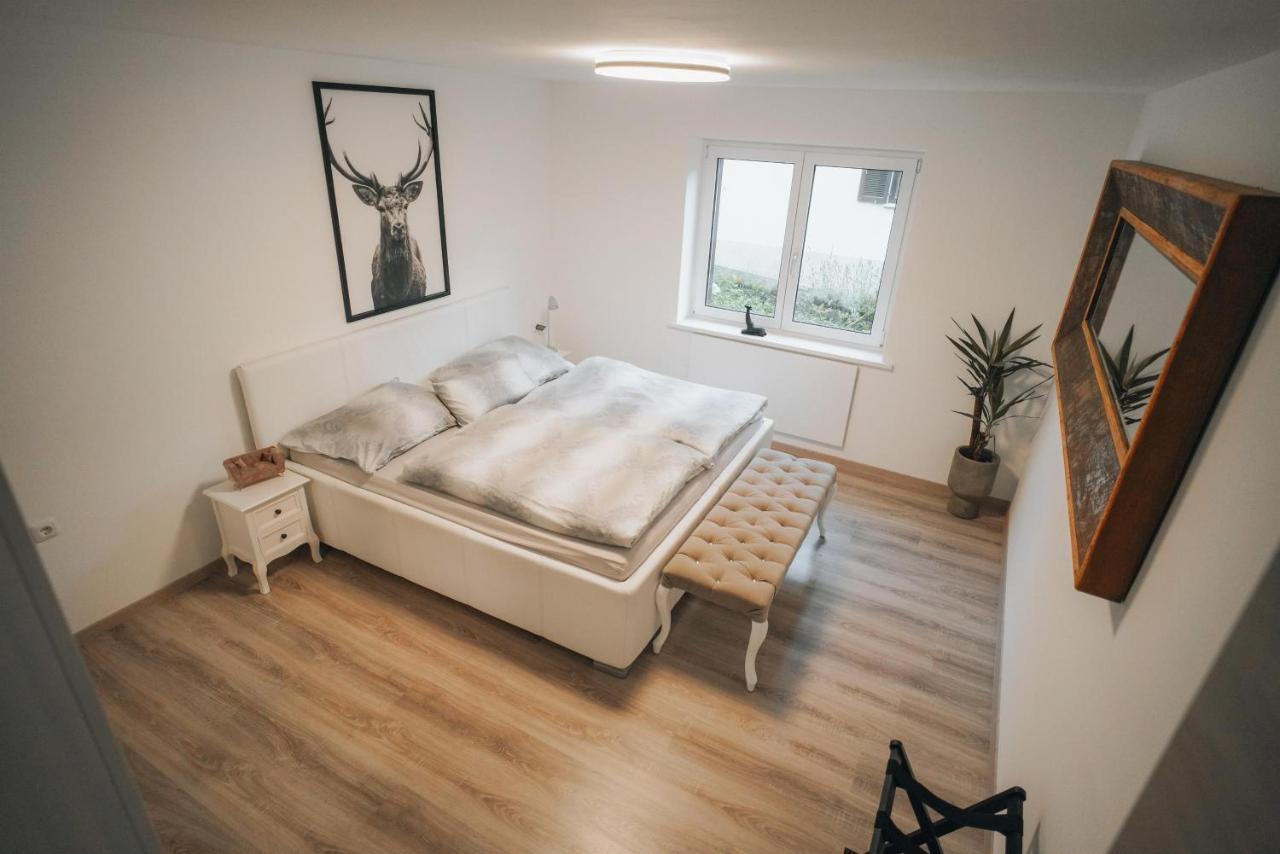 Ferienwohnung Alpblick บลูเดนซ์ ภายนอก รูปภาพ